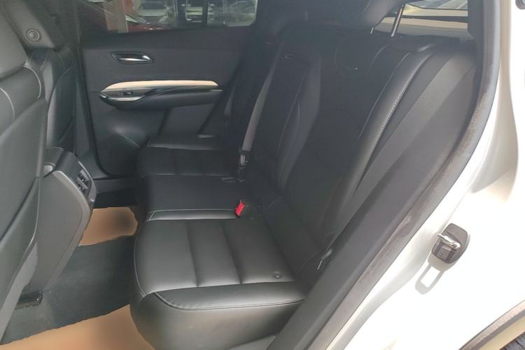 Used Cadillac XT4 2018 28T Two-Wheel-Drive Luxury Model Left Rear Seat