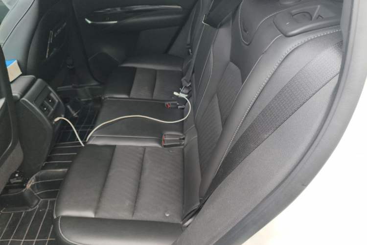 Used Cadillac XT4 2018 28T Two-Wheel Drive Tech Version Left Rear Seat