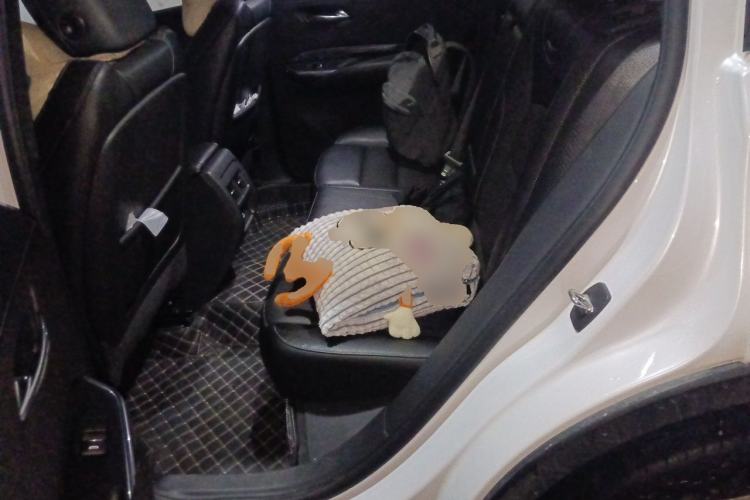 Used Cadillac XT4 2018 28T Two-Wheel Drive Tech Version Left Rear Seat
