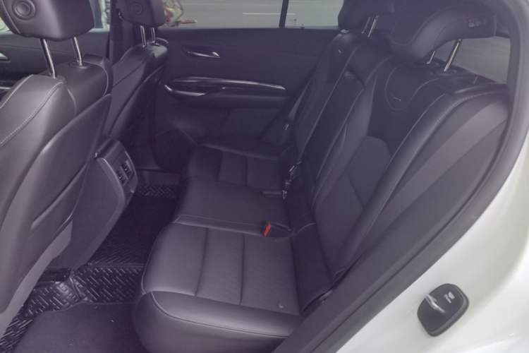 Used Cadillac XT4 2018 28T Two-Wheel Drive Tech Version Left Rear Seat