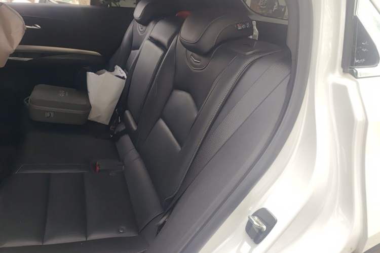 Used Cadillac XT4 2018 28T Two-Wheel Drive Leading Version Left Rear Seat