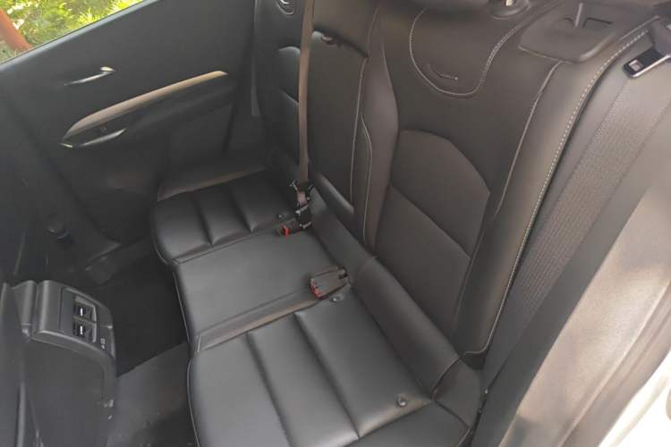 Used Cadillac XT4 2018 28T Two-Wheel Drive Leading Version Left Rear Seat