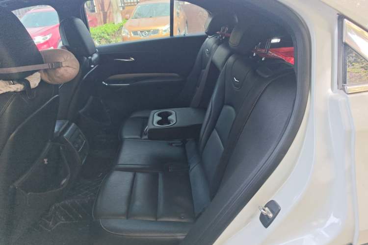 Used Cadillac XT4 2018 28T Two-Wheel Drive Leading Version Left Rear Seat