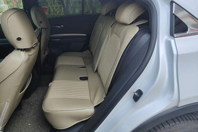 Used Cadillac XT4 2018 28T Two-Wheel Drive Leading Version Left Rear Seat