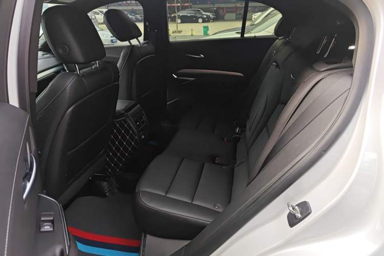 Used Cadillac XT4 2018 28T Two-Wheel Drive Leading Version Left Rear Seat