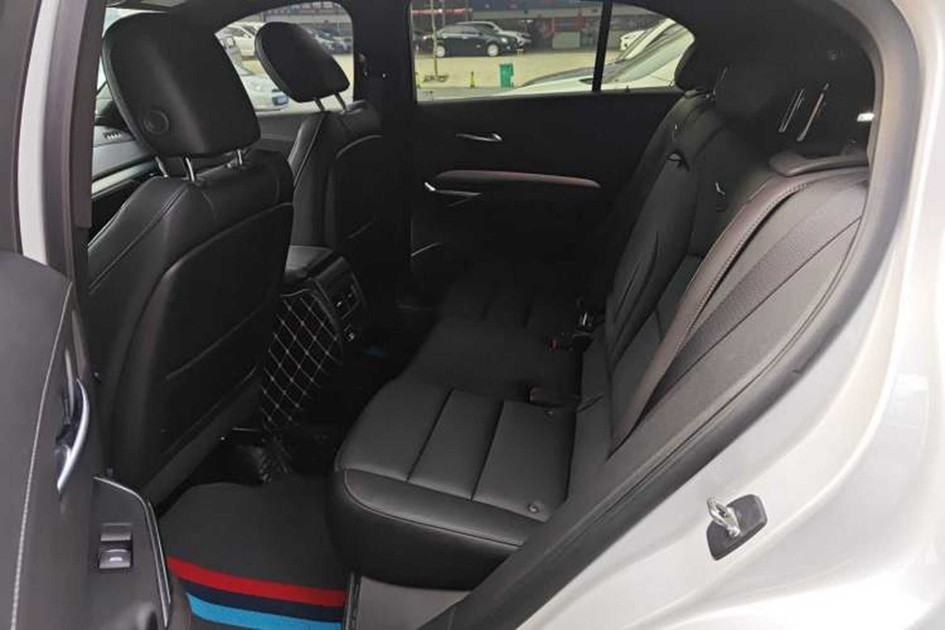 Used Cadillac XT4 2018 28T Two-Wheel Drive Leading Version Left Rear Seat