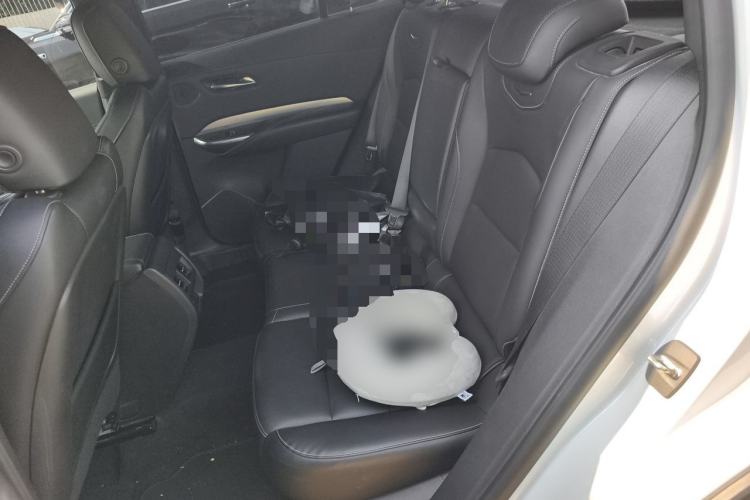 Used Cadillac XT4 2018 28T Two-Wheel Drive Leading Sport Model Left Rear Seat