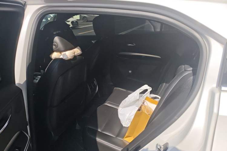 Used Cadillac XT4 2018 28T Four-Wheel Drive Leading Model Left Rear Seat