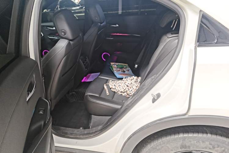 Used Cadillac XT4 2018 28T Two-Wheel Drive Tech Version Left Rear Seat