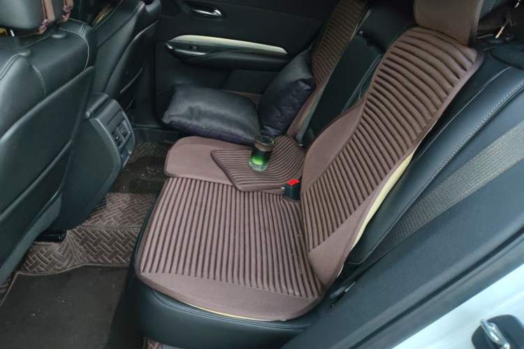 Used Cadillac XT4 2018 28T Two-Wheel Drive Leading Version Left Rear Seat