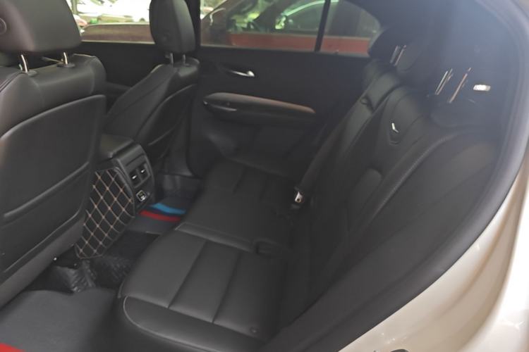 Used Cadillac XT4 2018 28T Two-Wheel Drive Leading Version Left Rear Seat