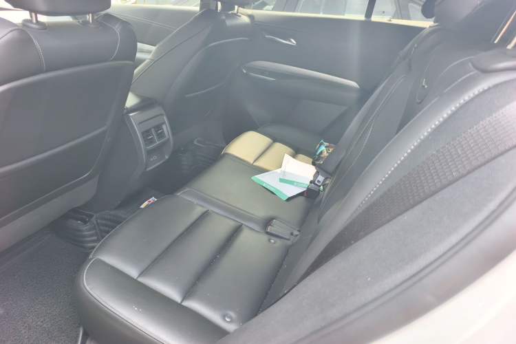 Used Cadillac XT4 2018 28T Two-Wheel Drive Leading Version Left Rear Seat