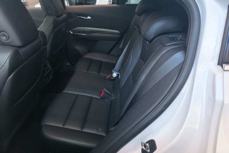 Used Cadillac XT4 2018 28T Two-Wheel Drive Leading Version Left Rear Seat