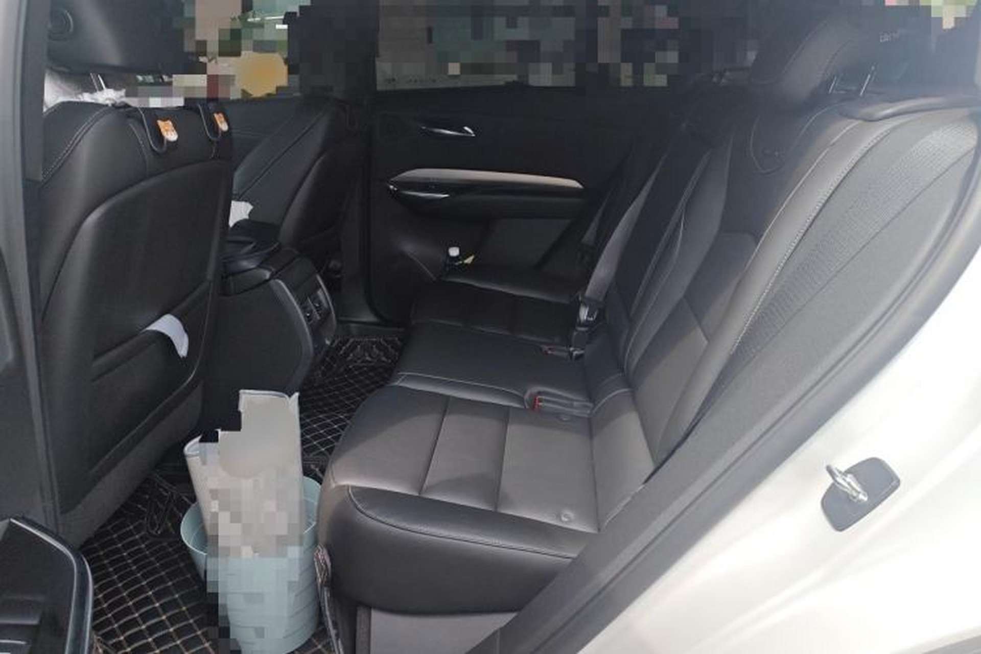 Used Cadillac XT4 2018 28T Two-Wheel Drive Leading Version Left Rear Seat