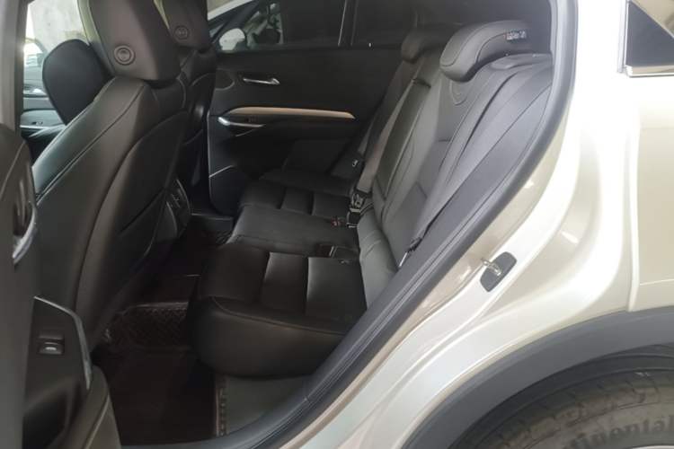 Used Cadillac XT4 2018 28T Two-Wheel Drive Leading Version Left Rear Seat