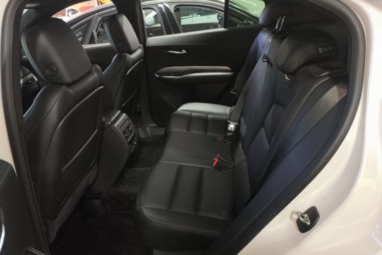 Used Cadillac XT4 2018 28T Two-Wheel-Drive Luxury Model Left Rear Seat