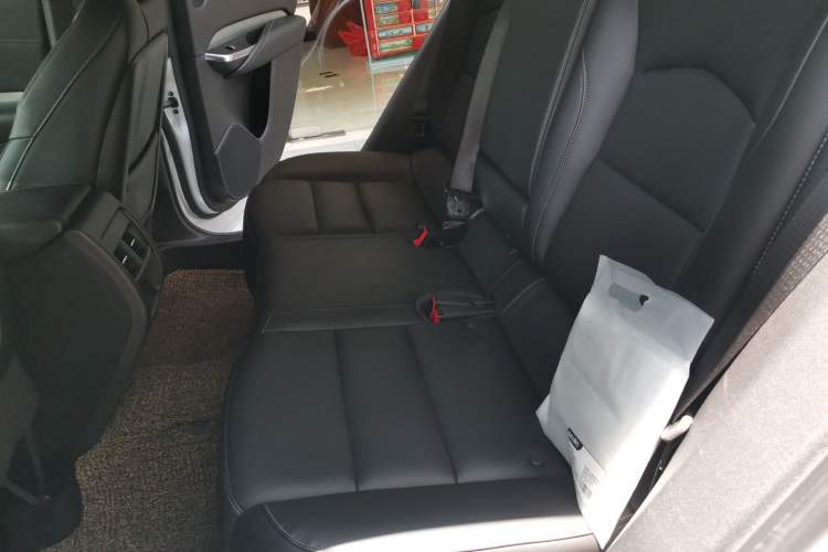 Used Cadillac XT4 2018 28T Two-Wheel Drive Leading Version Left Rear Seat