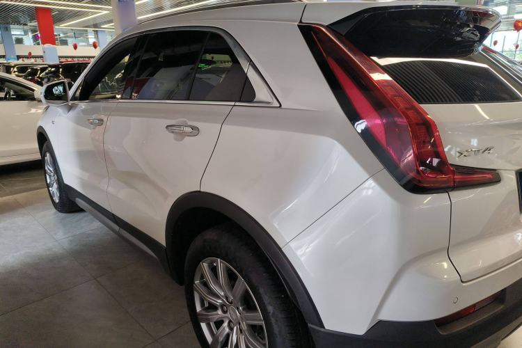 Used Cadillac XT4 2018 28T Two-Wheel Drive Leading Version Left Side
