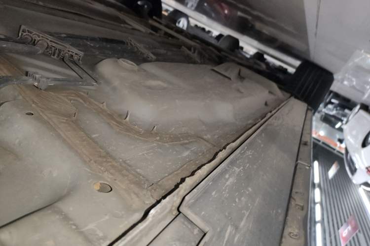 Used Cadillac XT4 2018 28T Two-Wheel Drive Leading Version Left Side Sill