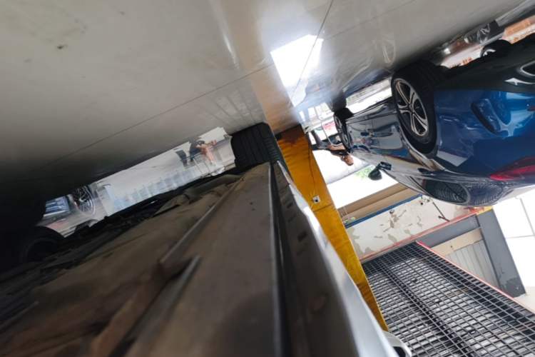 Used Cadillac XT4 2018 28T Two-Wheel Drive Leading Version Left Side Sill