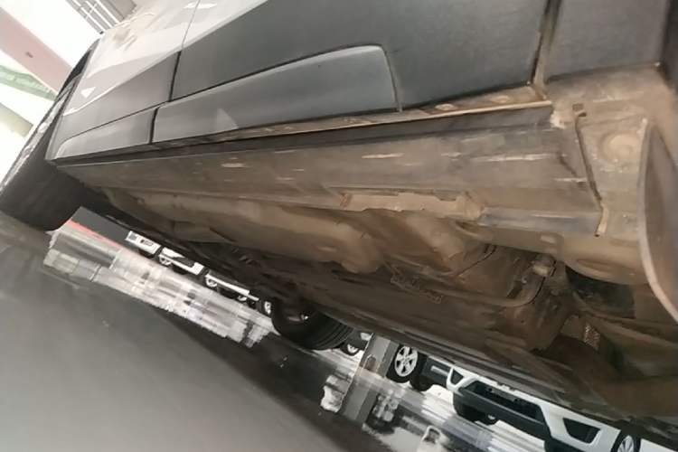 Used Cadillac XT4 2018 28T Two-Wheel Drive Tech Version Left Side Sill