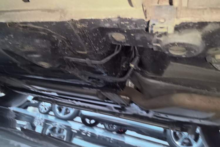 Used Cadillac XT4 2018 28T Two-Wheel Drive Leading Version Left Side Sill