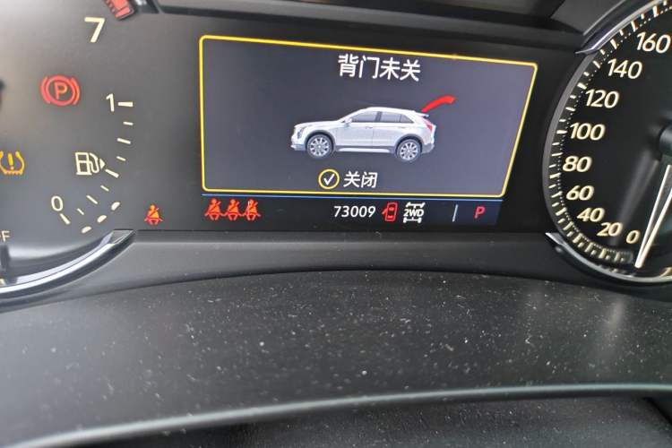 Used Cadillac XT4 2018 28T Four-Wheel Drive Leading Model Odometer Close Up