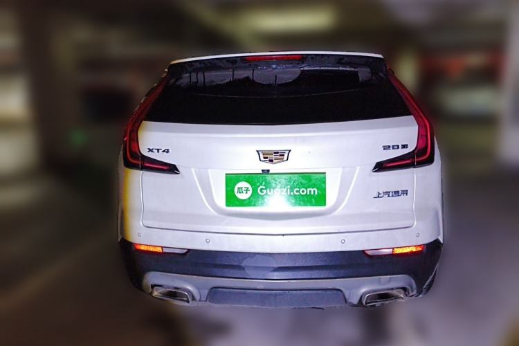 Used Cadillac XT4 2018 28T 4x4 Platinum Edition Rear