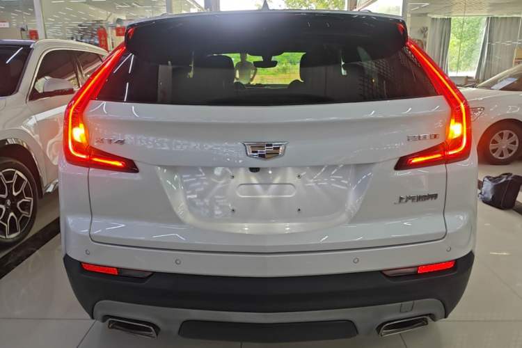 Used Cadillac XT4 2018 28T Two-Wheel Drive Leading Version Rear