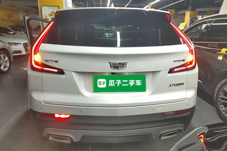 Used Cadillac XT4 2018 28T Two-Wheel-Drive Luxury Model Rear