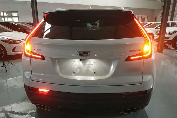 Used Cadillac XT4 2018 28T Two-Wheel Drive Tech Version Rear