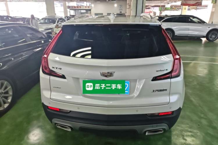 Used Cadillac XT4 2018 28T 4x4 Platinum Edition Rear