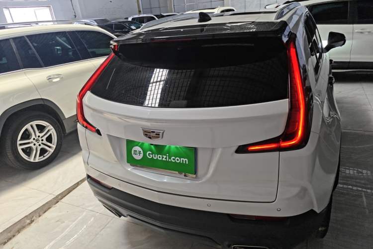 Used Cadillac XT4 2018 28T Two-Wheel Drive Tech Version Rear