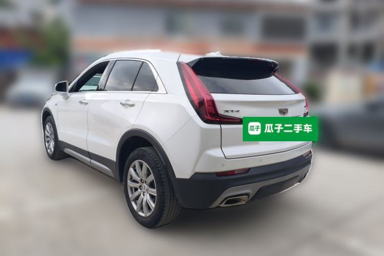 Used Cadillac XT4 2018 28T Two-Wheel-Drive Luxury Model Rear Left 45 Deg