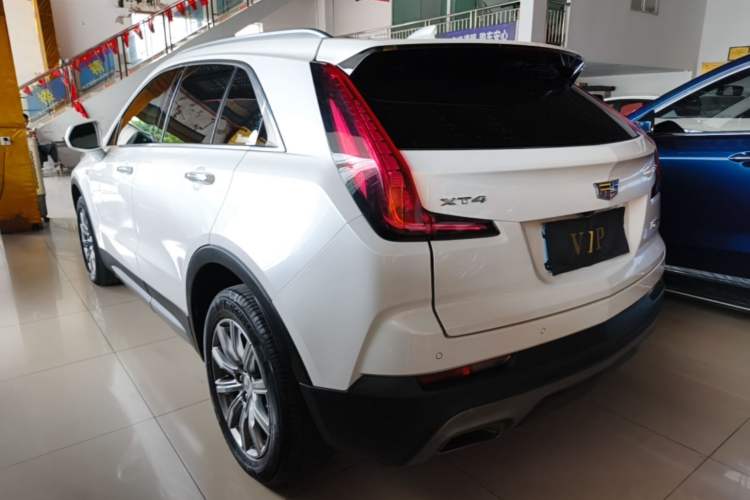 Used Cadillac XT4 2018 28T Two-Wheel Drive Leading Version Rear Left 45 Deg