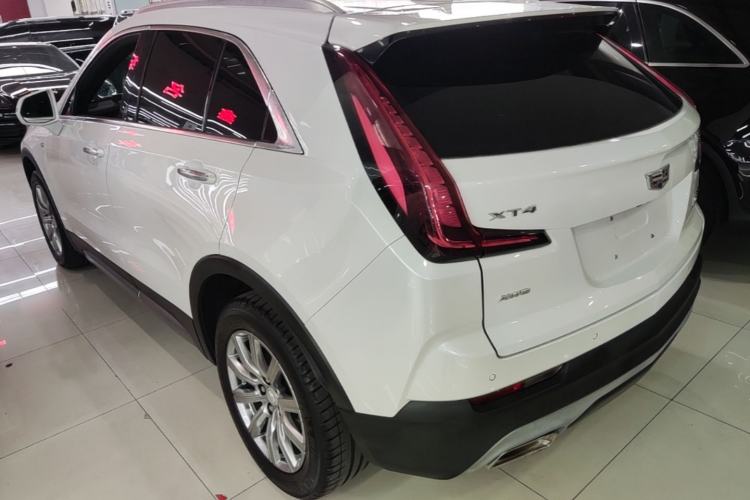 Used Cadillac XT4 2018 28T Four-Wheel Drive Leading Model Rear Left 45 Deg