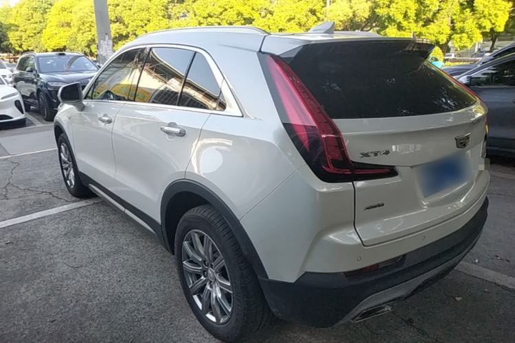 Used Cadillac XT4 2018 28T Four-Wheel Drive Leading Model Rear Left 45 Deg