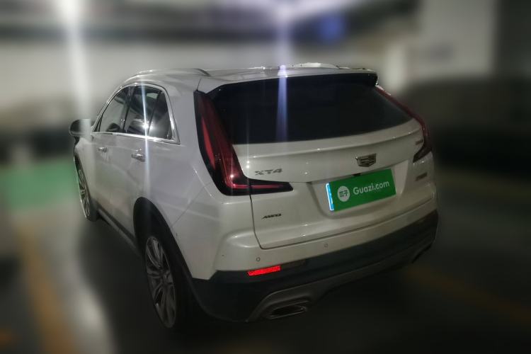 Used Cadillac XT4 2018 28T 4x4 Platinum Edition Rear Left 45 Deg