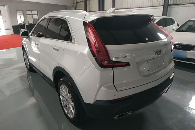 Used Cadillac XT4 2018 28T Two-Wheel Drive Tech Version Rear Left 45 Deg