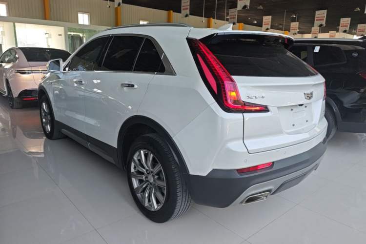 Used Cadillac XT4 2018 28T Two-Wheel Drive Leading Version Rear Left 45 Deg