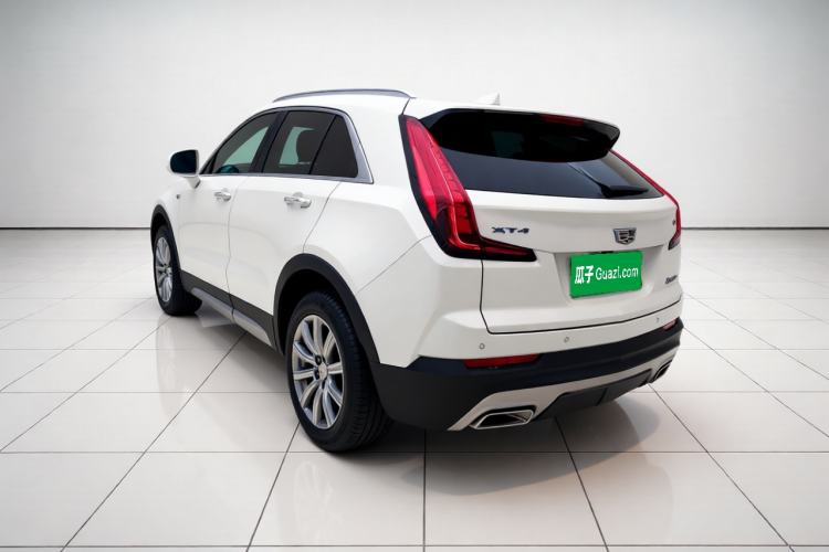 Used Cadillac XT4 2018 28T Two-Wheel-Drive Luxury Model Rear Left 45 Deg