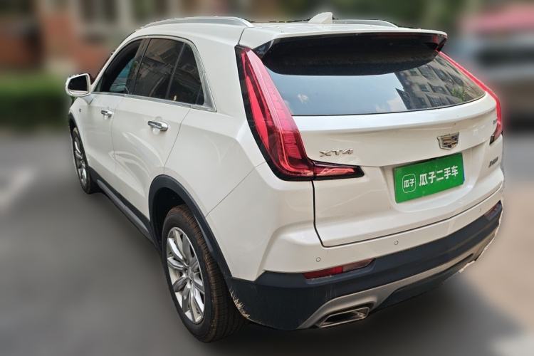Used Cadillac XT4 2018 28T Two-Wheel-Drive Luxury Model Rear Left 45 Deg
