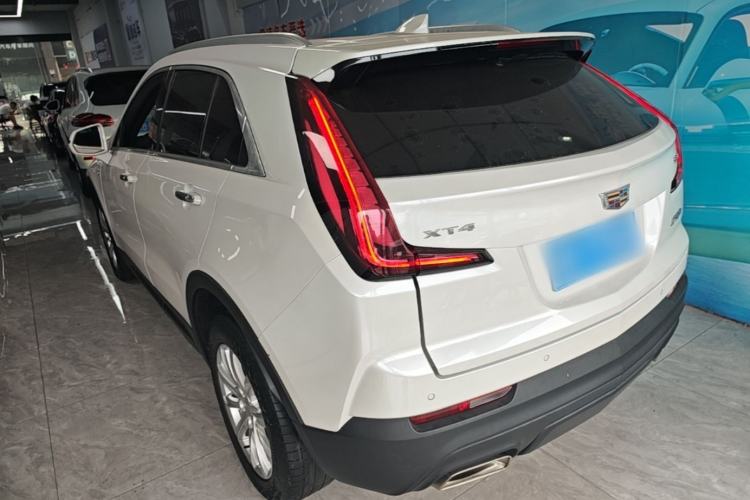 Used Cadillac XT4 2018 28T Two-Wheel Drive Tech Version Rear Left 45 Deg