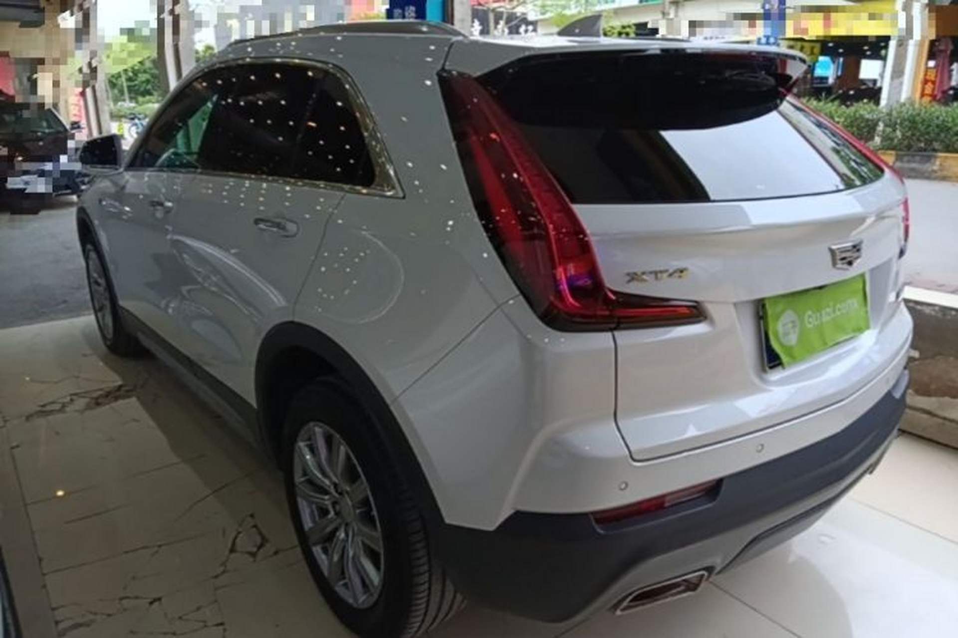 Used Cadillac XT4 2018 28T Two-Wheel-Drive Luxury Model Rear Left 45 Deg