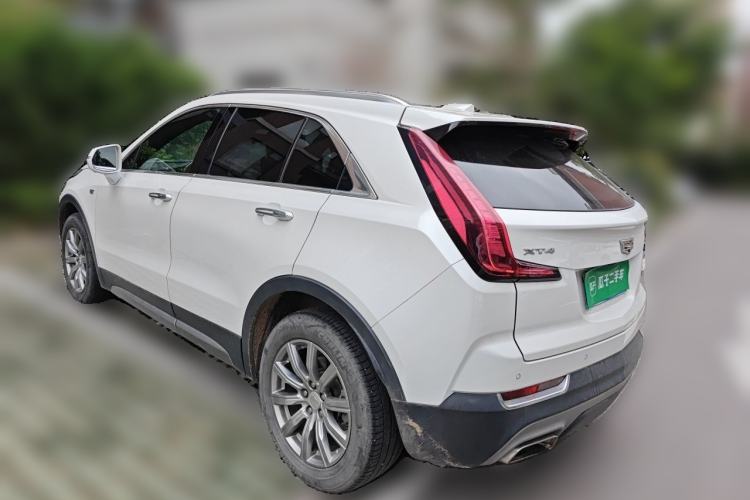 Used Cadillac XT4 2018 28T Two-Wheel-Drive Luxury Model Rear Left 45 Deg