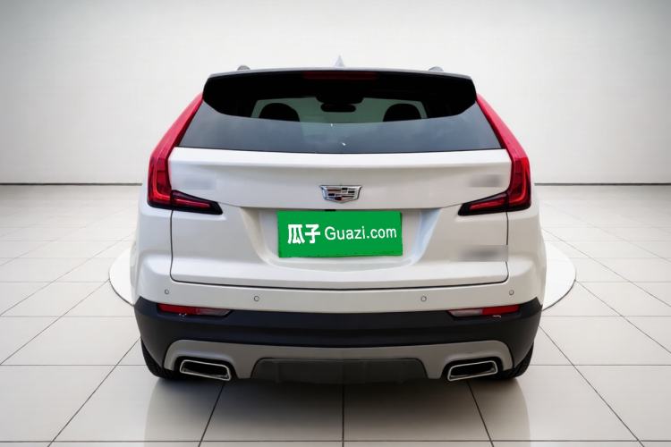 Used Cadillac XT4 2018 28T Two-Wheel-Drive Luxury Model Rear
