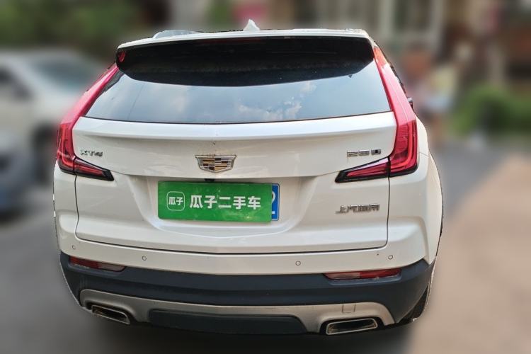 Used Cadillac XT4 2018 28T Two-Wheel-Drive Luxury Model Rear