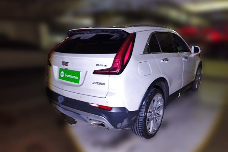 Used Cadillac XT4 2018 28T 4x4 Platinum Edition Rear Right 45 Deg