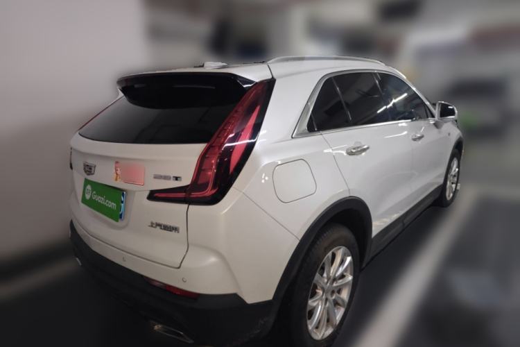 Used Cadillac XT4 2018 28T Two-Wheel Drive Tech Version Rear Right 45 Deg