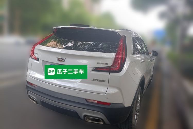 Used Cadillac XT4 2018 28T Two-Wheel-Drive Luxury Model Rear Right 45 Deg